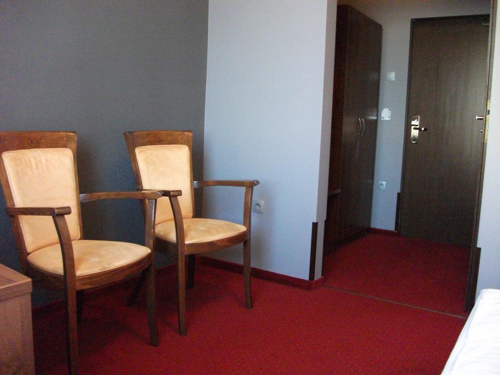 M Hotel Łódź Buitenkant foto