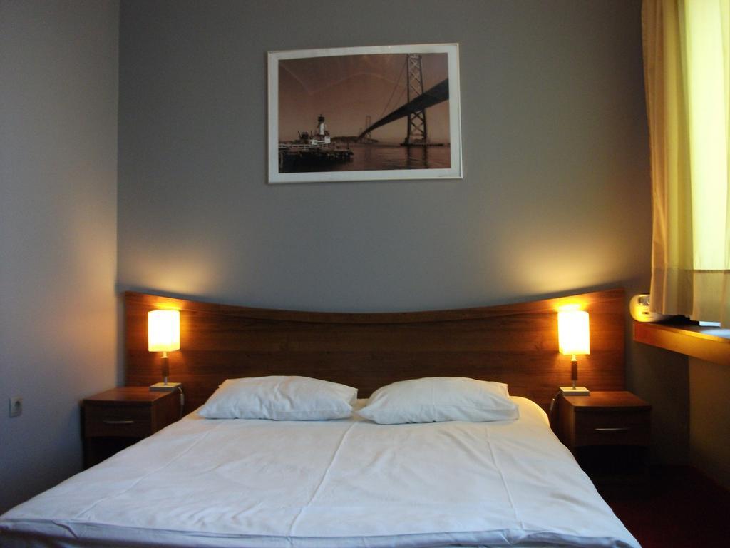 M Hotel Łódź Buitenkant foto