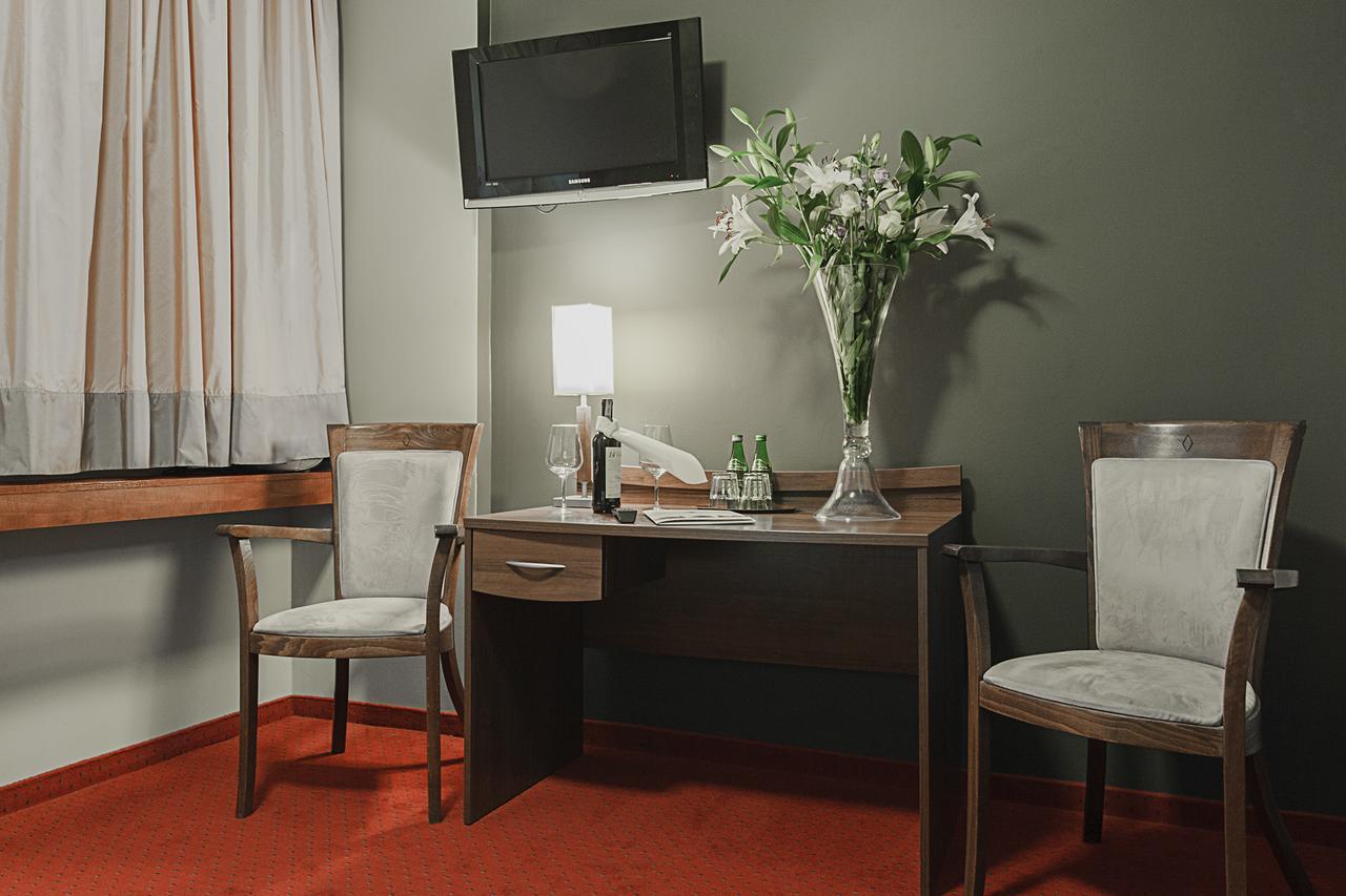 M Hotel Łódź Buitenkant foto